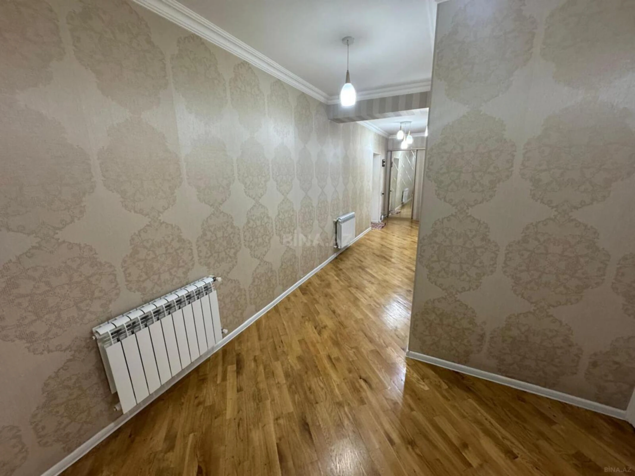 Satılır 3 otaqlı mənzil 115 m²