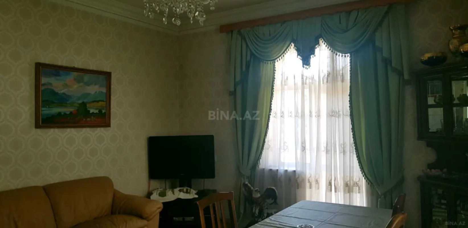 Satılır 6 otaqlı həyət evi 220 m²