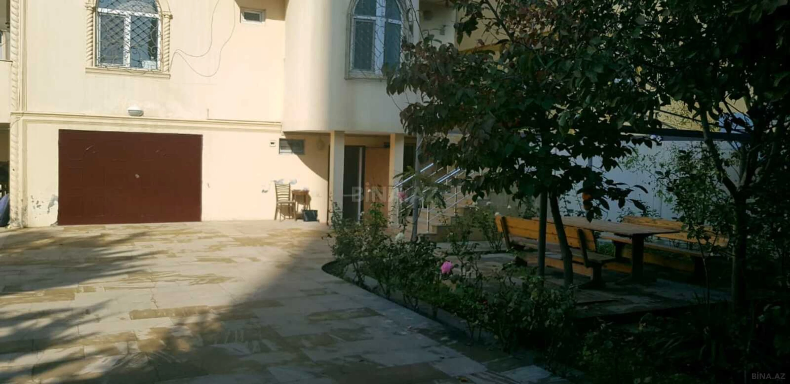 Satılır 6 otaqlı həyət evi 220 m²