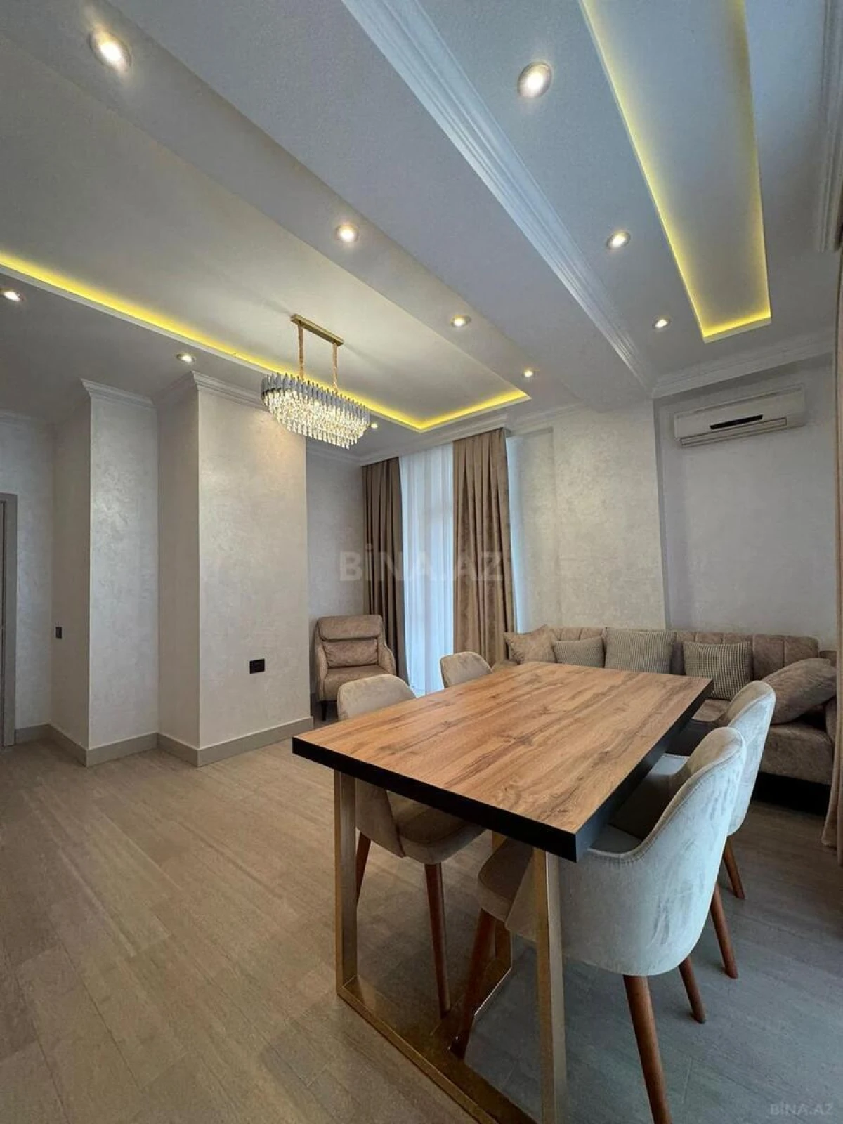 Kirayə verilir 3 otaqlı mənzil 105 m²