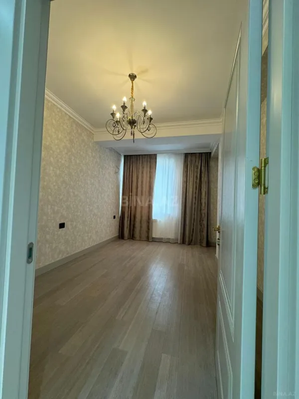Kirayə verilir 3 otaqlı mənzil 105 m²