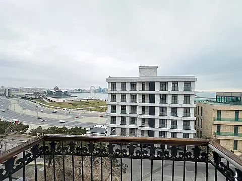 Satılır 2 otaqlı mənzil 47 m²