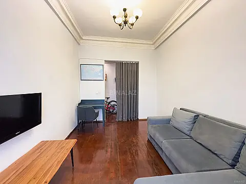 Satılır 2 otaqlı mənzil 47 m²