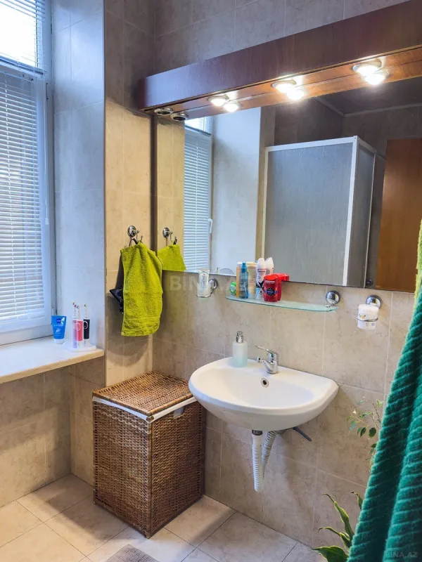 Satılır 2 otaqlı mənzil 47 m²