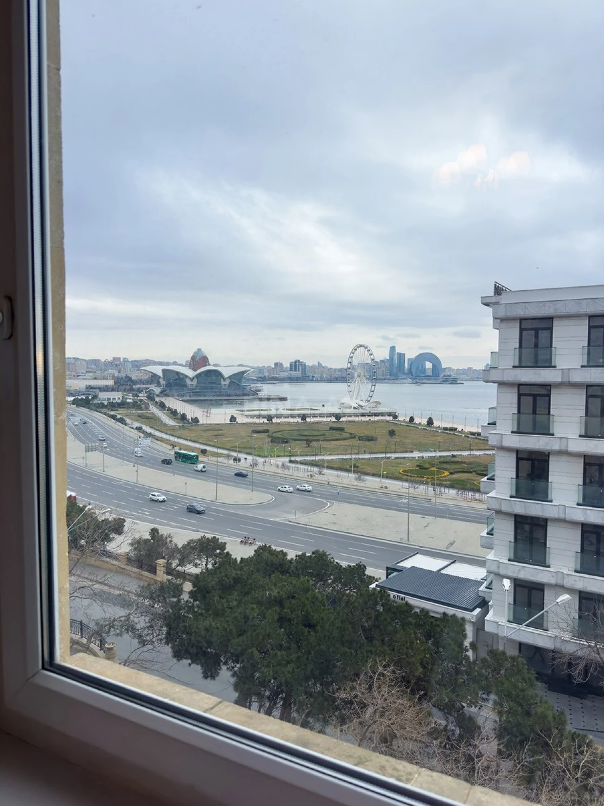 Satılır 2 otaqlı mənzil 47 m²