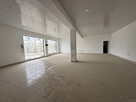 Satılır obyekt 280 m²