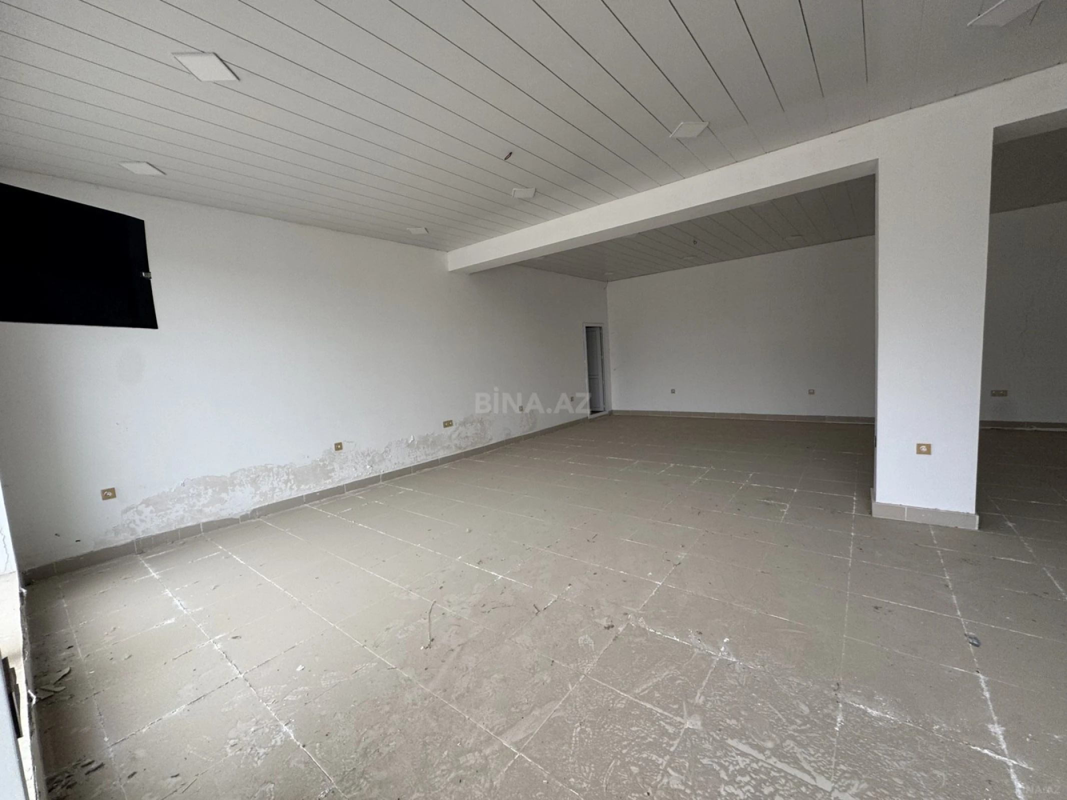 Satılır obyekt 280 m²