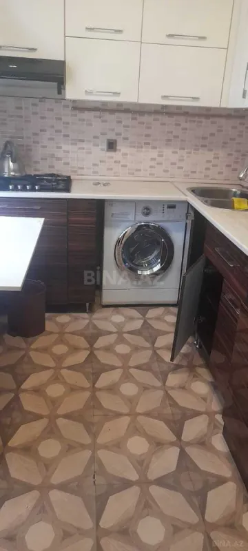 Kirayə verilir 4 otaqlı mənzil 100 m²