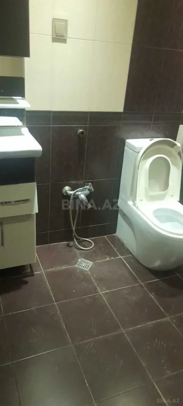 Kirayə verilir 4 otaqlı mənzil 100 m²