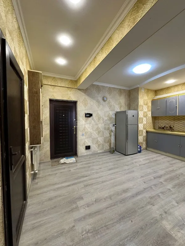 Satılır 2 otaqlı mənzil 70 m²