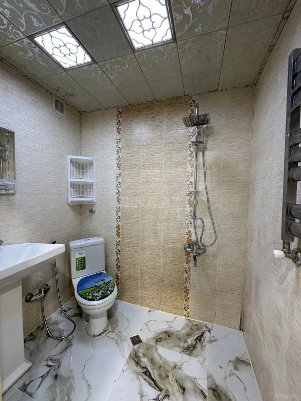 Satılır 2 otaqlı mənzil 70 m²