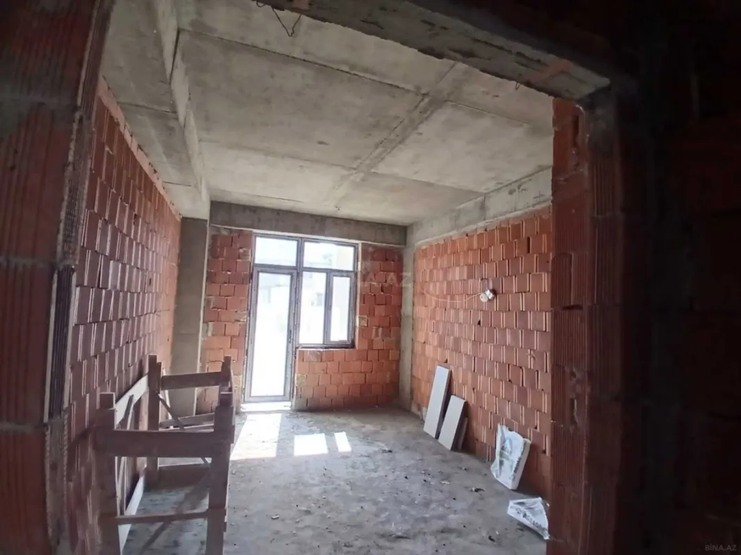 Satılır 3 otaqlı mənzil 110 m²