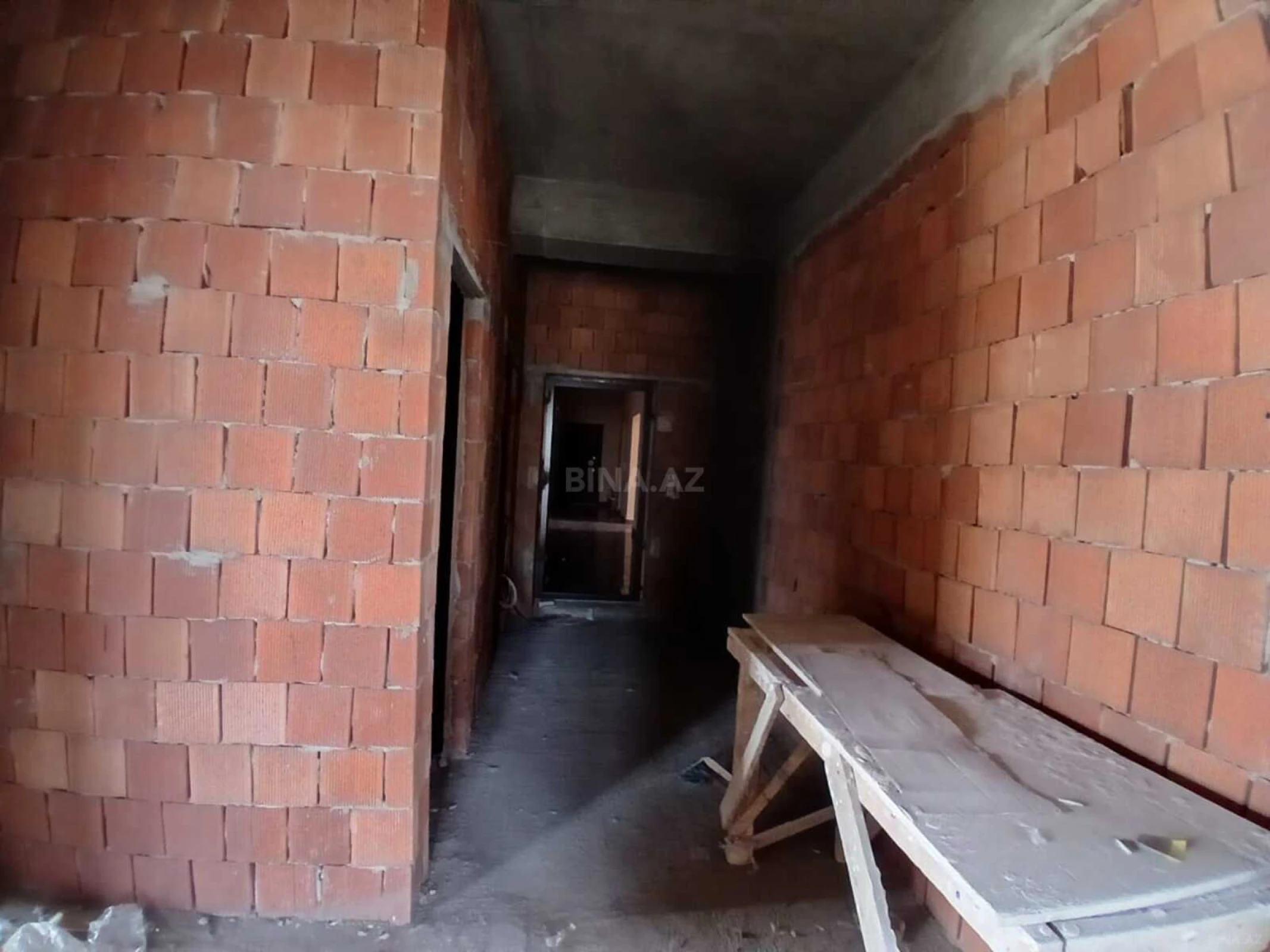 Satılır 3 otaqlı mənzil 110 m²