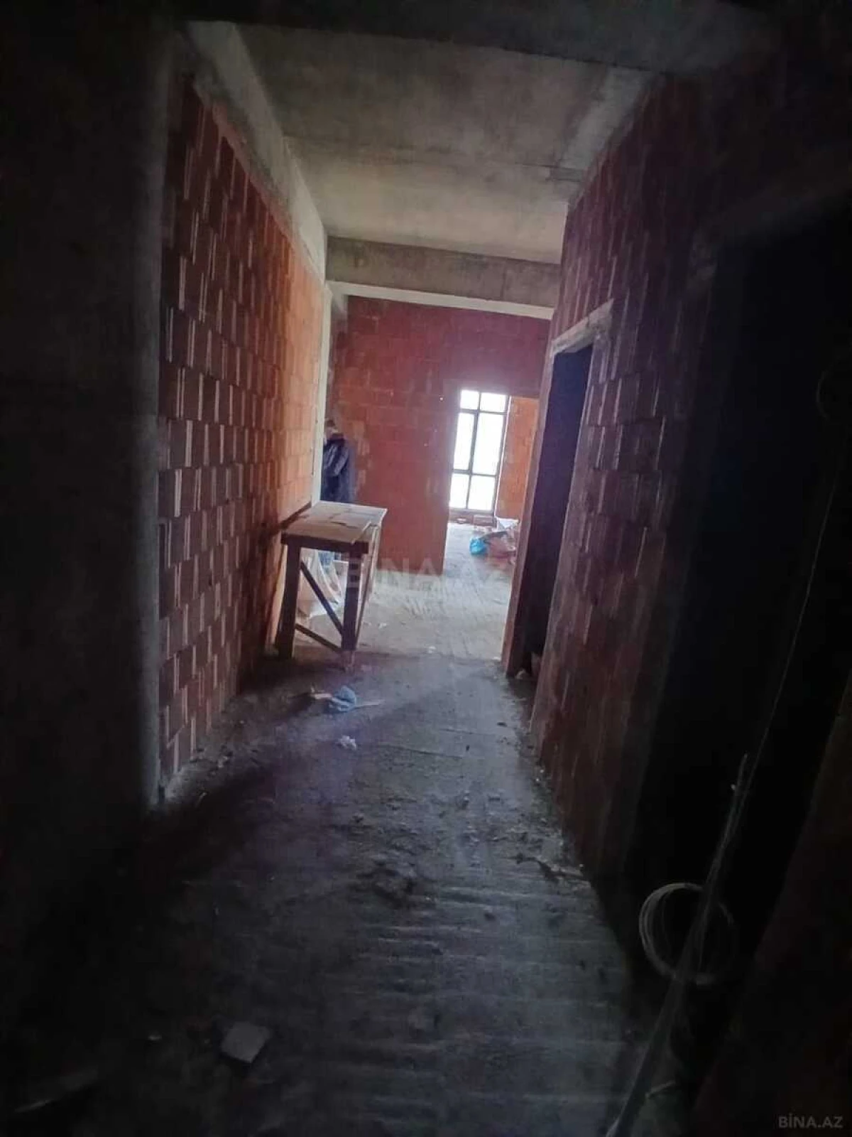 Satılır 3 otaqlı mənzil 110 m²