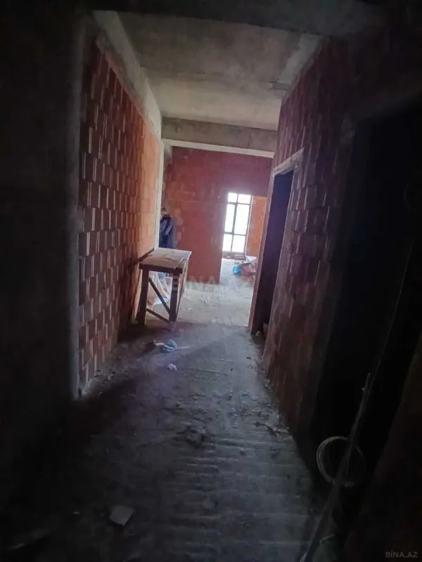 Satılır 3 otaqlı mənzil 110 m²