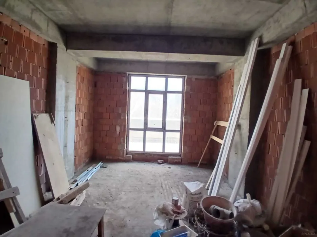 Satılır 3 otaqlı mənzil 110 m²