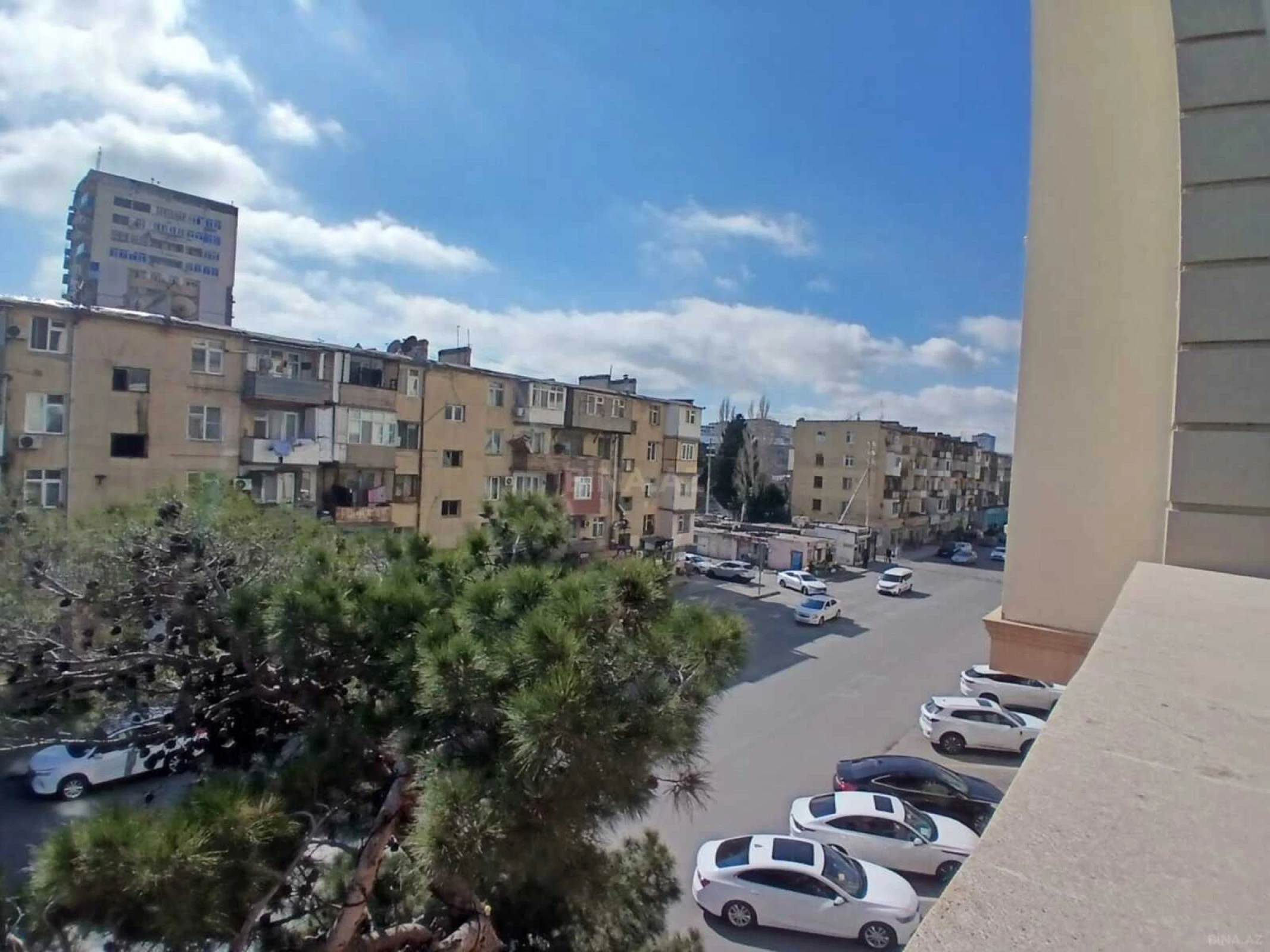 Satılır 3 otaqlı mənzil 110 m²