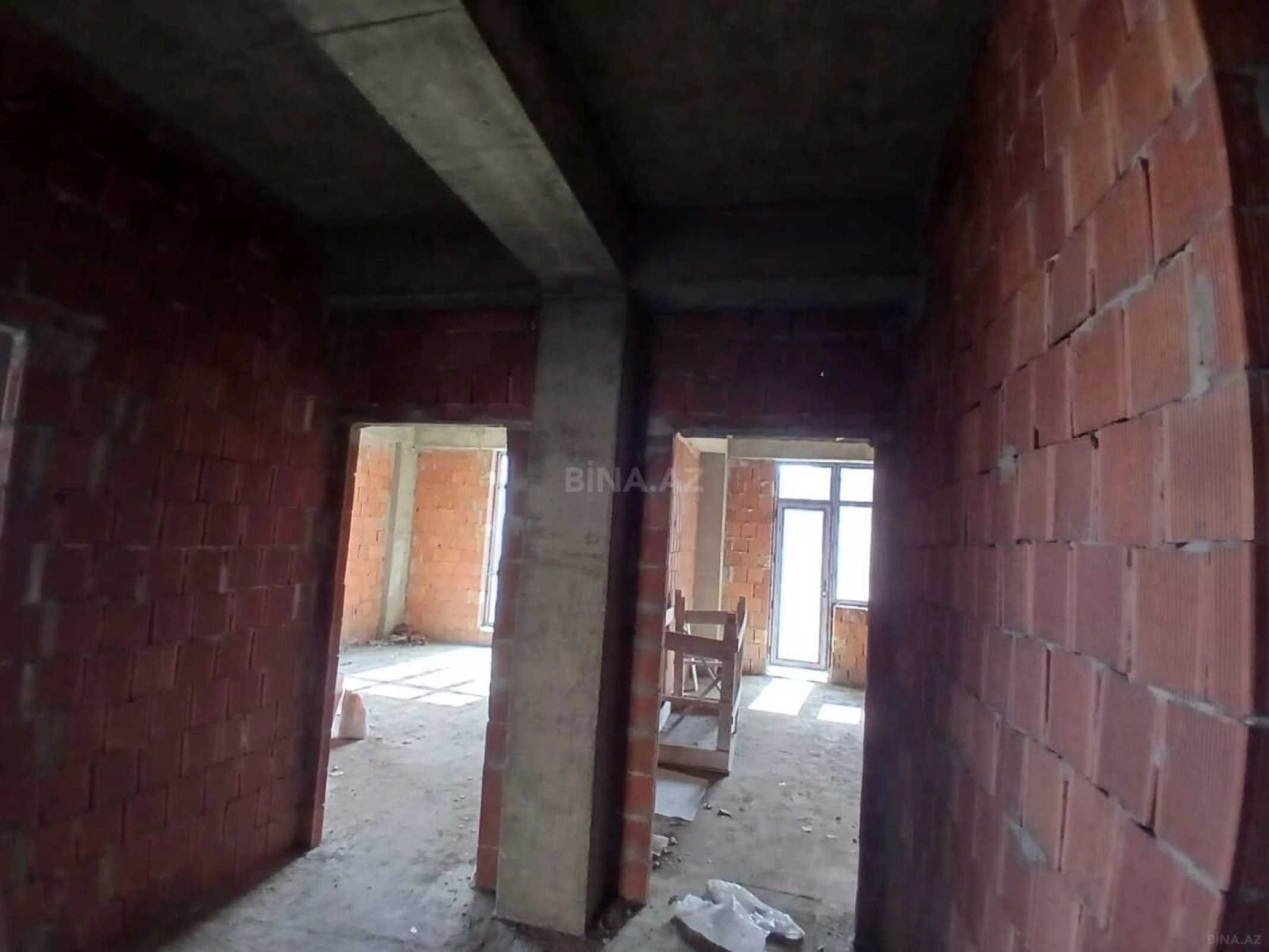 Satılır 3 otaqlı mənzil 110 m²