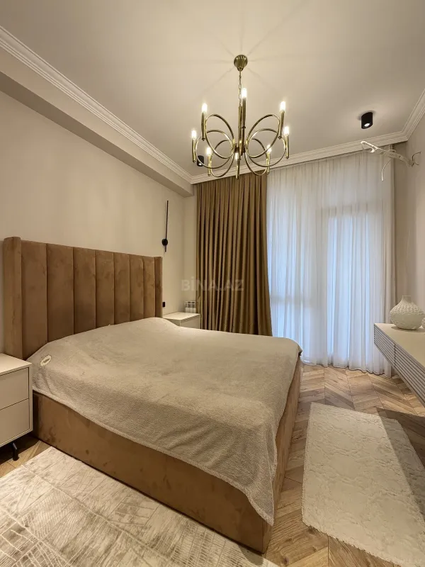 Satılır 3 otaqlı mənzil 105 m²
