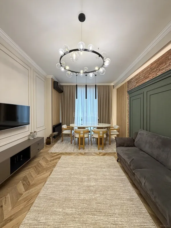 Satılır 3 otaqlı mənzil 105 m²