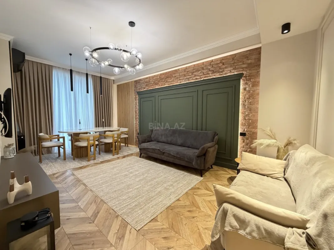 Satılır 3 otaqlı mənzil 105 m²
