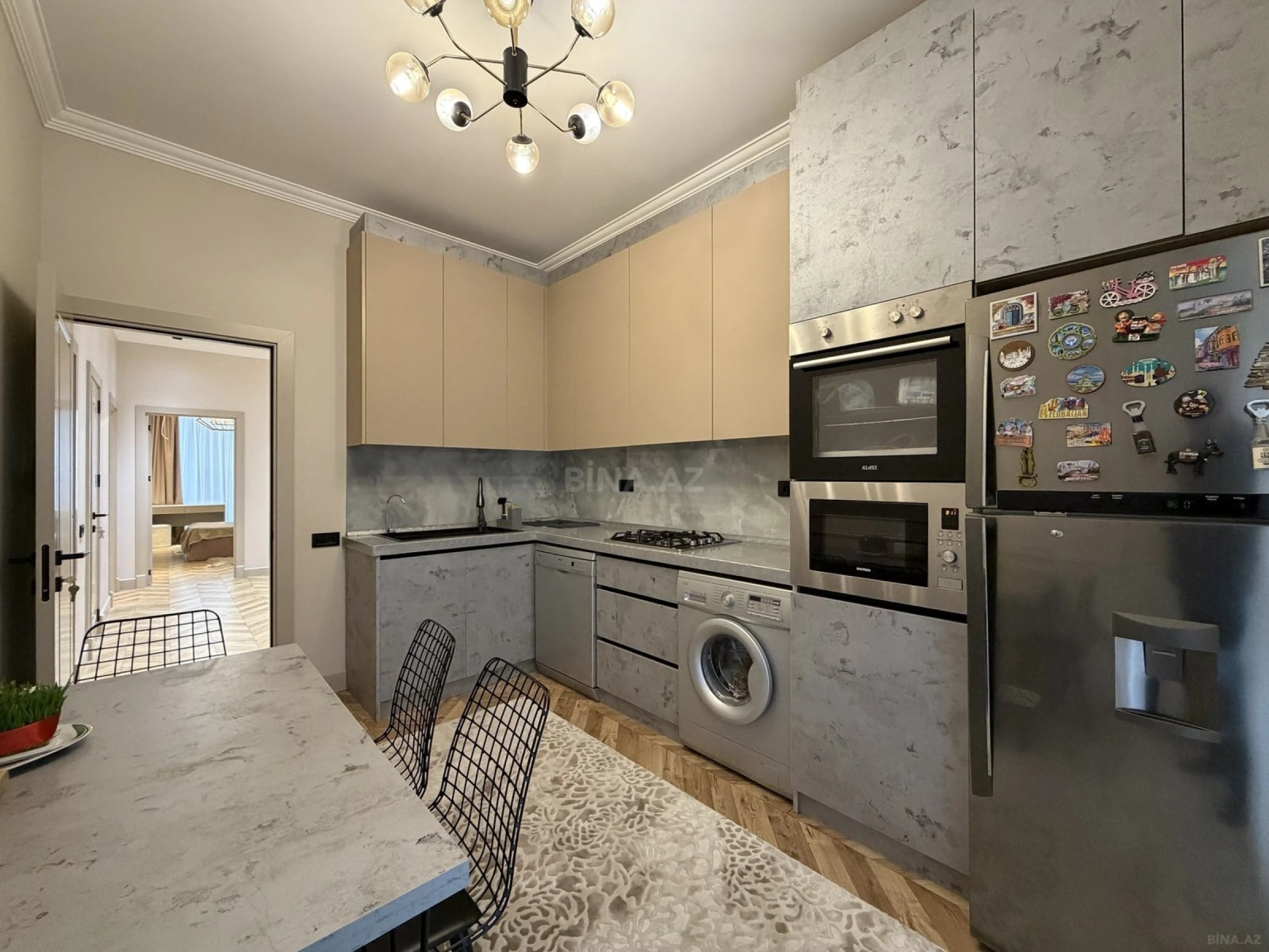 Satılır 3 otaqlı mənzil 105 m²