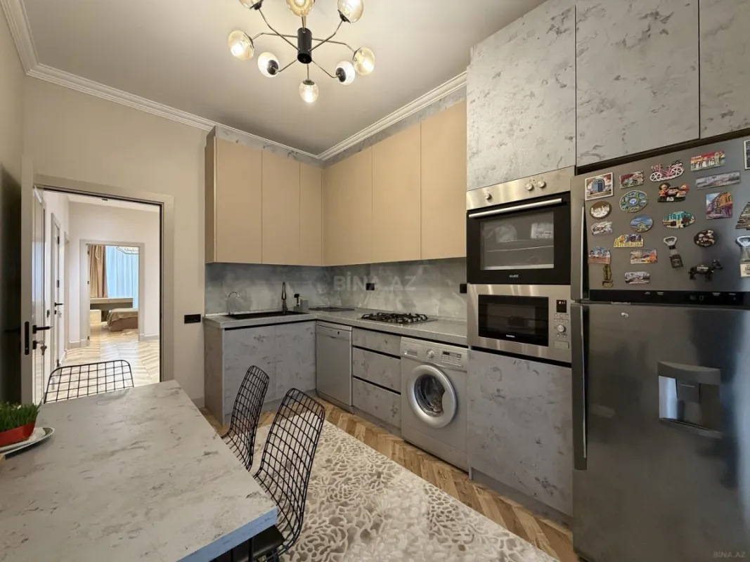 Satılır 3 otaqlı mənzil 105 m²