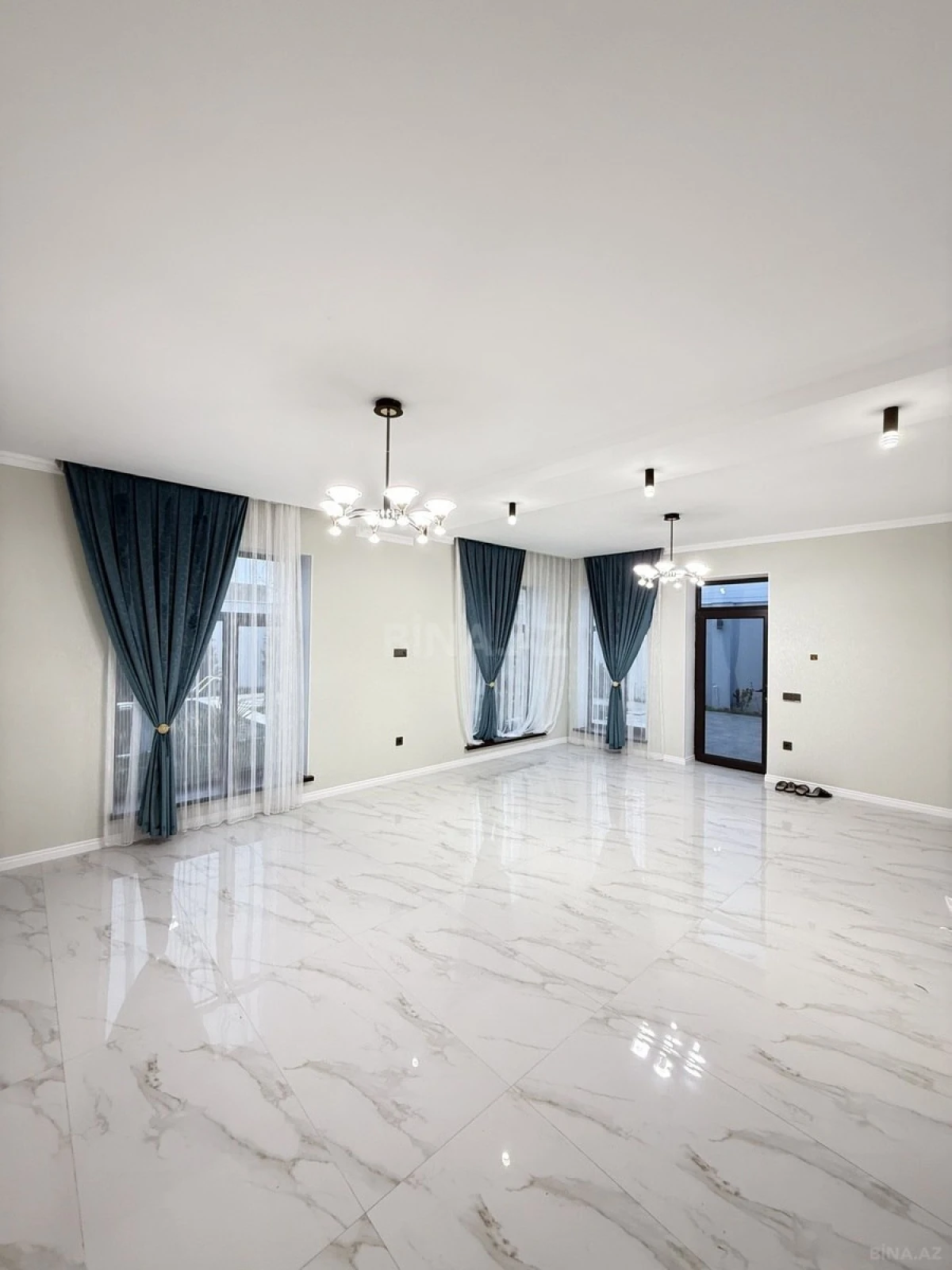 Satılır 4 otaqlı həyət evi 150 m²