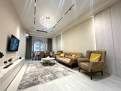 Satılır 3 otaqlı mənzil 108 m² — Bakı 3 otaq 108.00 m²