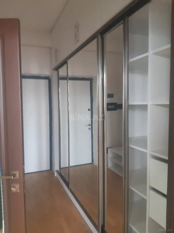 Satılır 2 otaqlı mənzil 90 m²