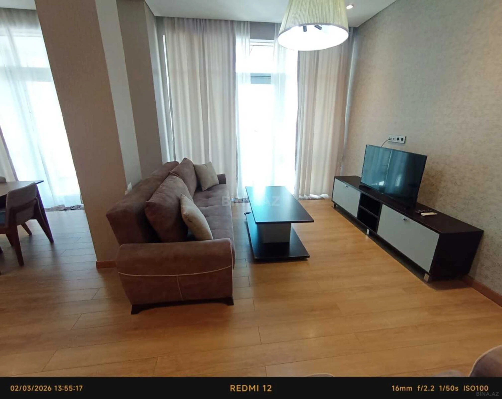 Kirayə verilir 2 otaqlı mənzil 101 m²