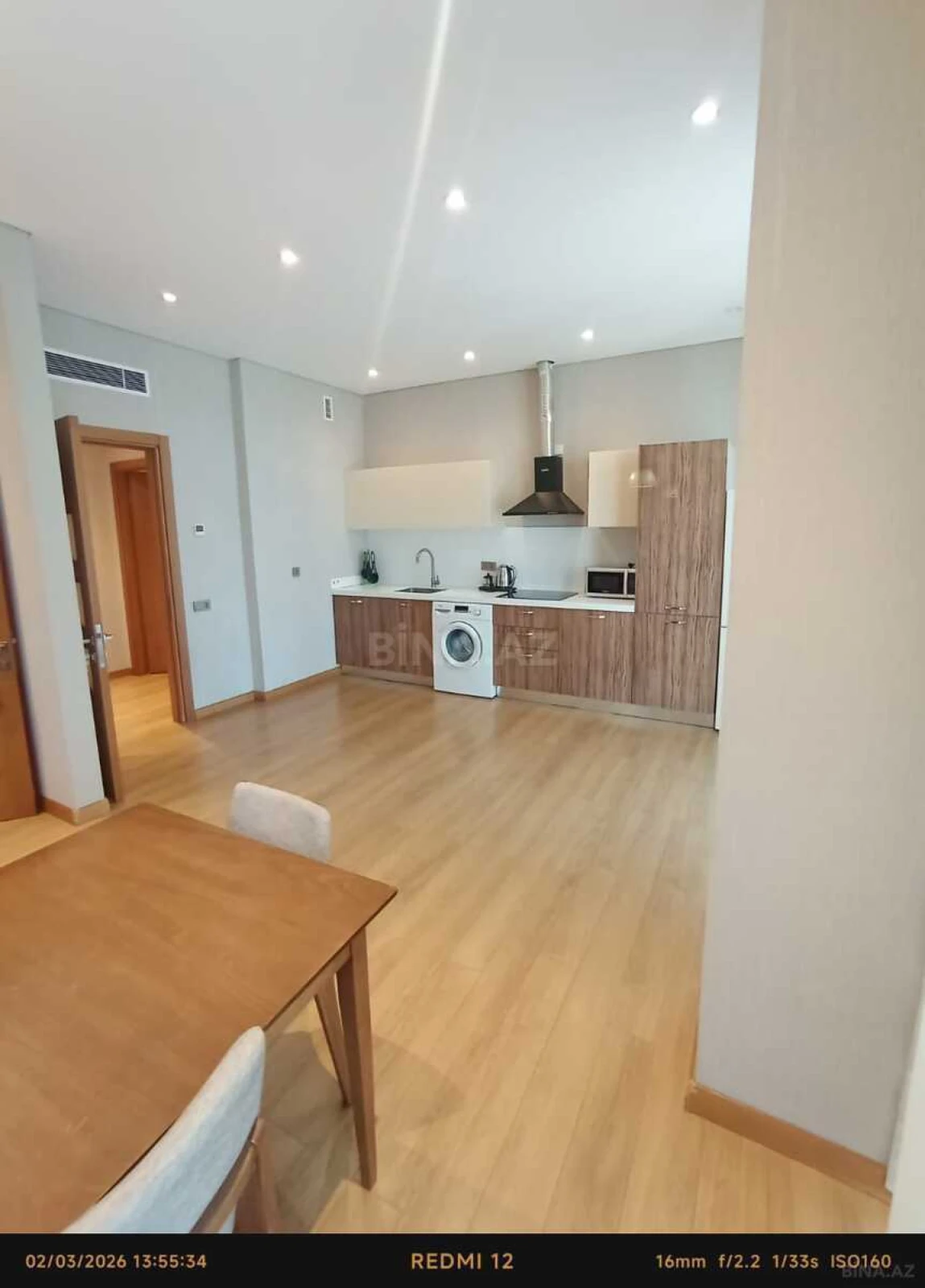 Kirayə verilir 2 otaqlı mənzil 101 m²