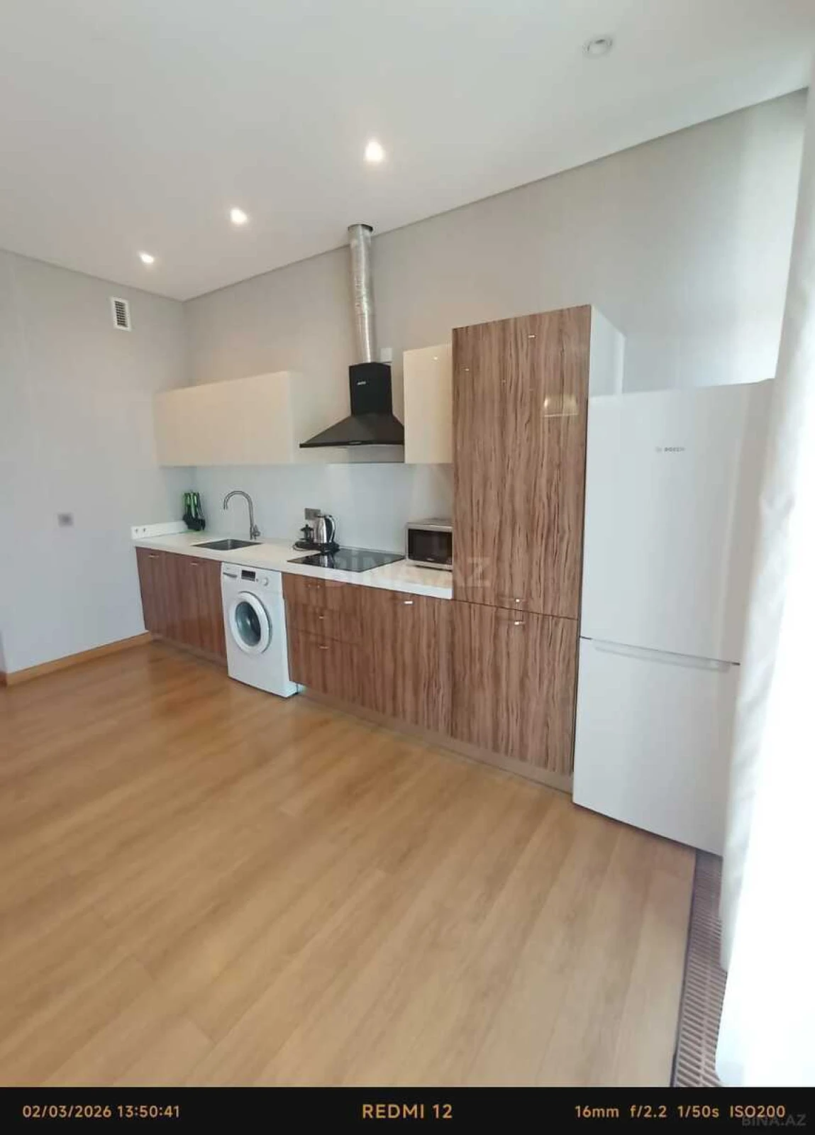 Kirayə verilir 2 otaqlı mənzil 101 m²