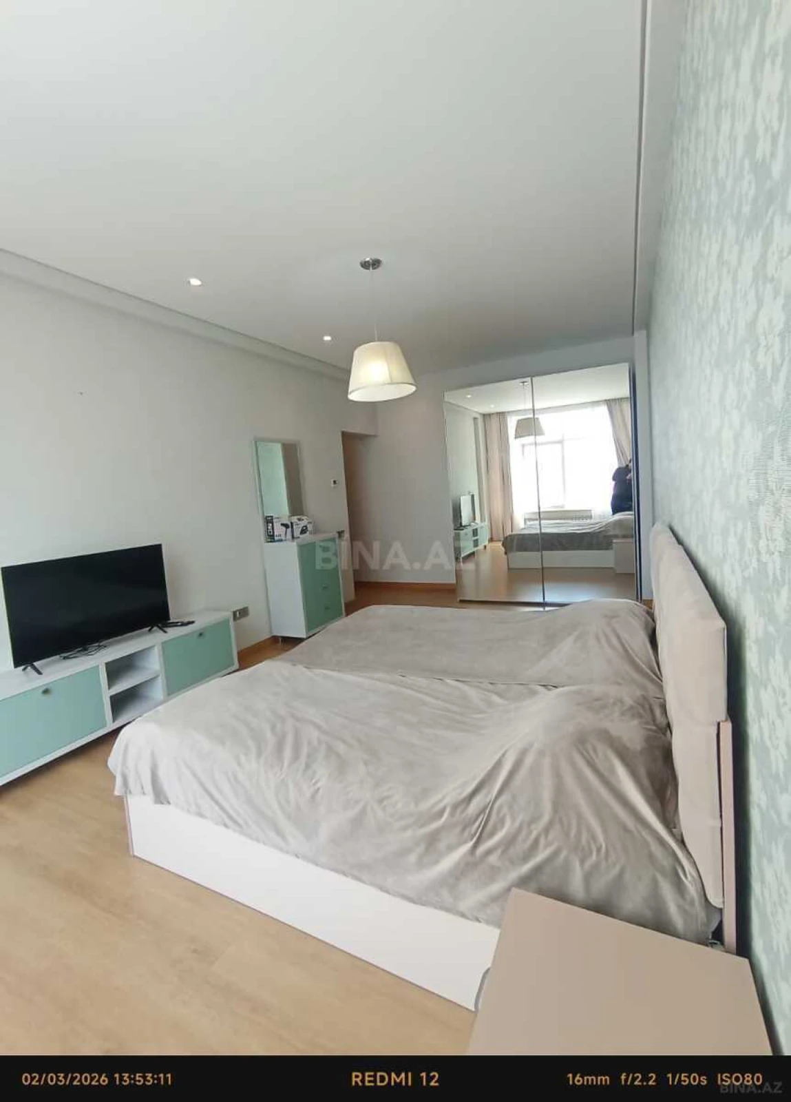 Kirayə verilir 2 otaqlı mənzil 101 m²