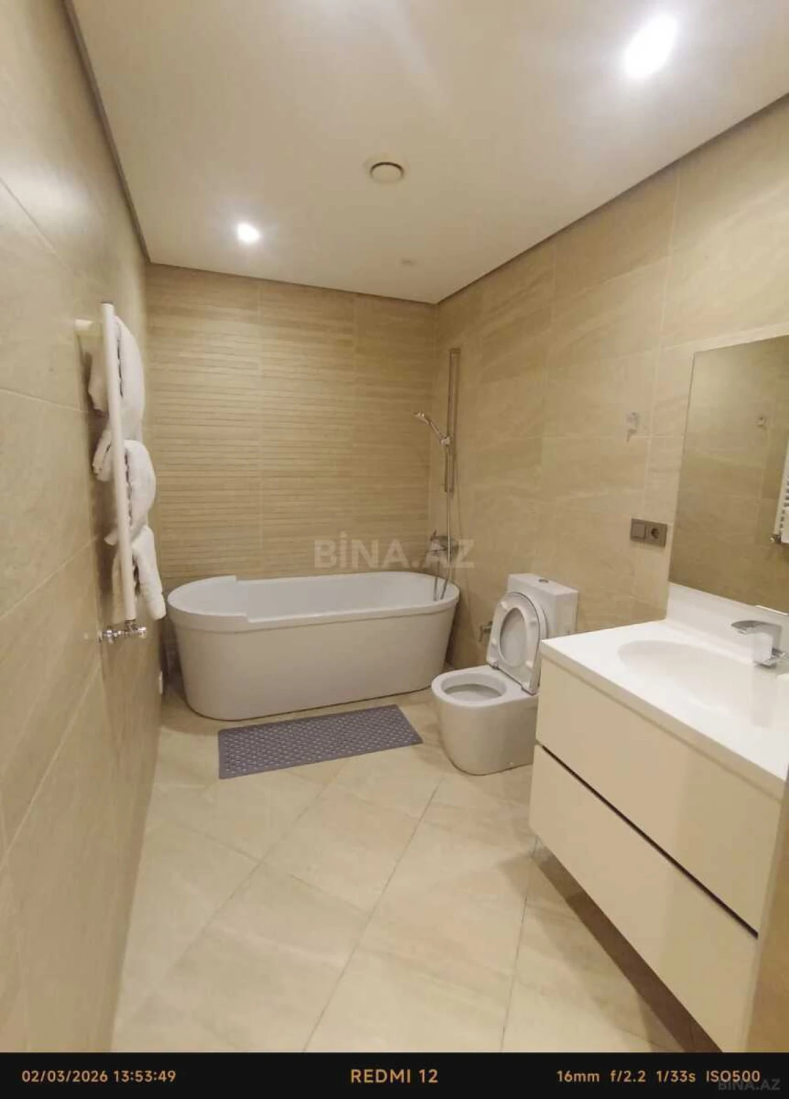 Kirayə verilir 2 otaqlı mənzil 101 m²