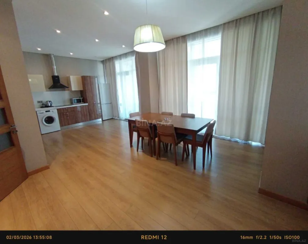 Kirayə verilir 2 otaqlı mənzil 101 m²