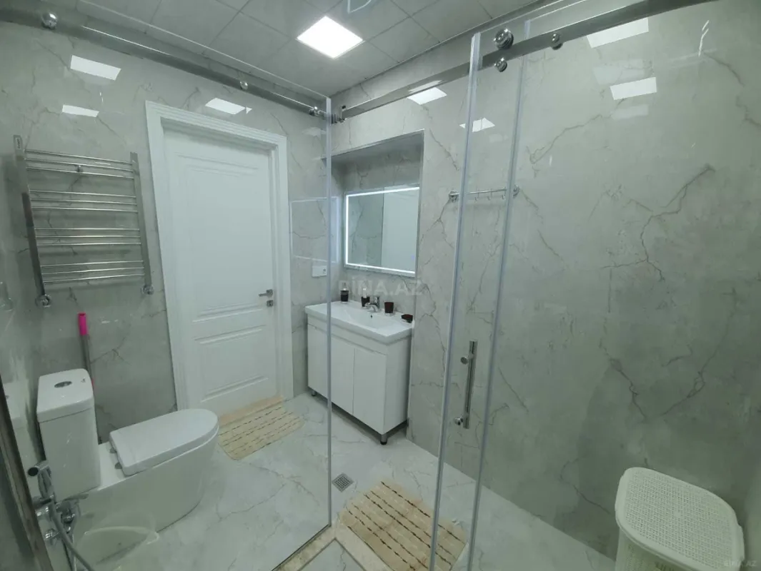 Kirayə verilir 2 otaqlı mənzil 85 m²