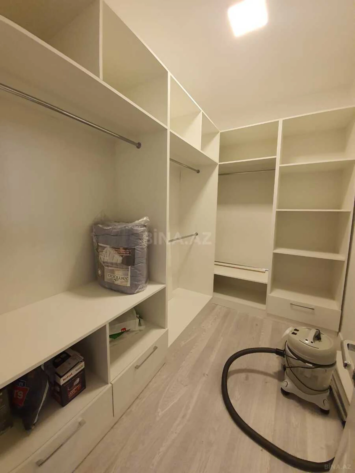 Kirayə verilir 2 otaqlı mənzil 85 m²