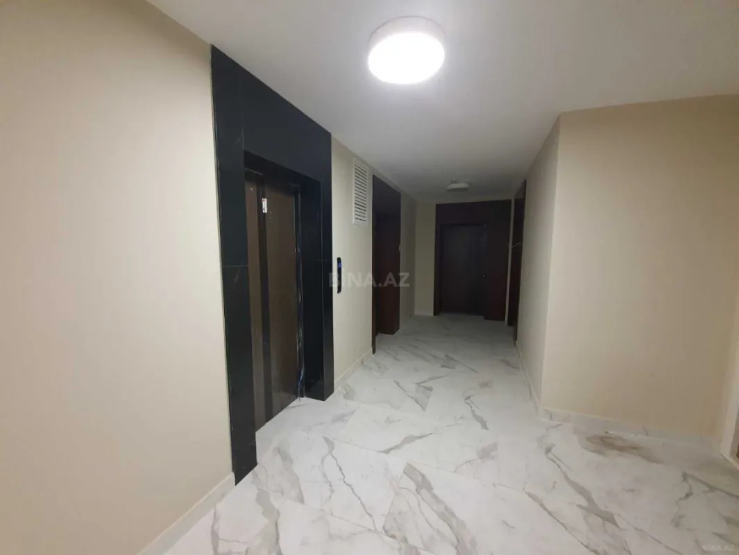 Kirayə verilir 2 otaqlı mənzil 85 m²