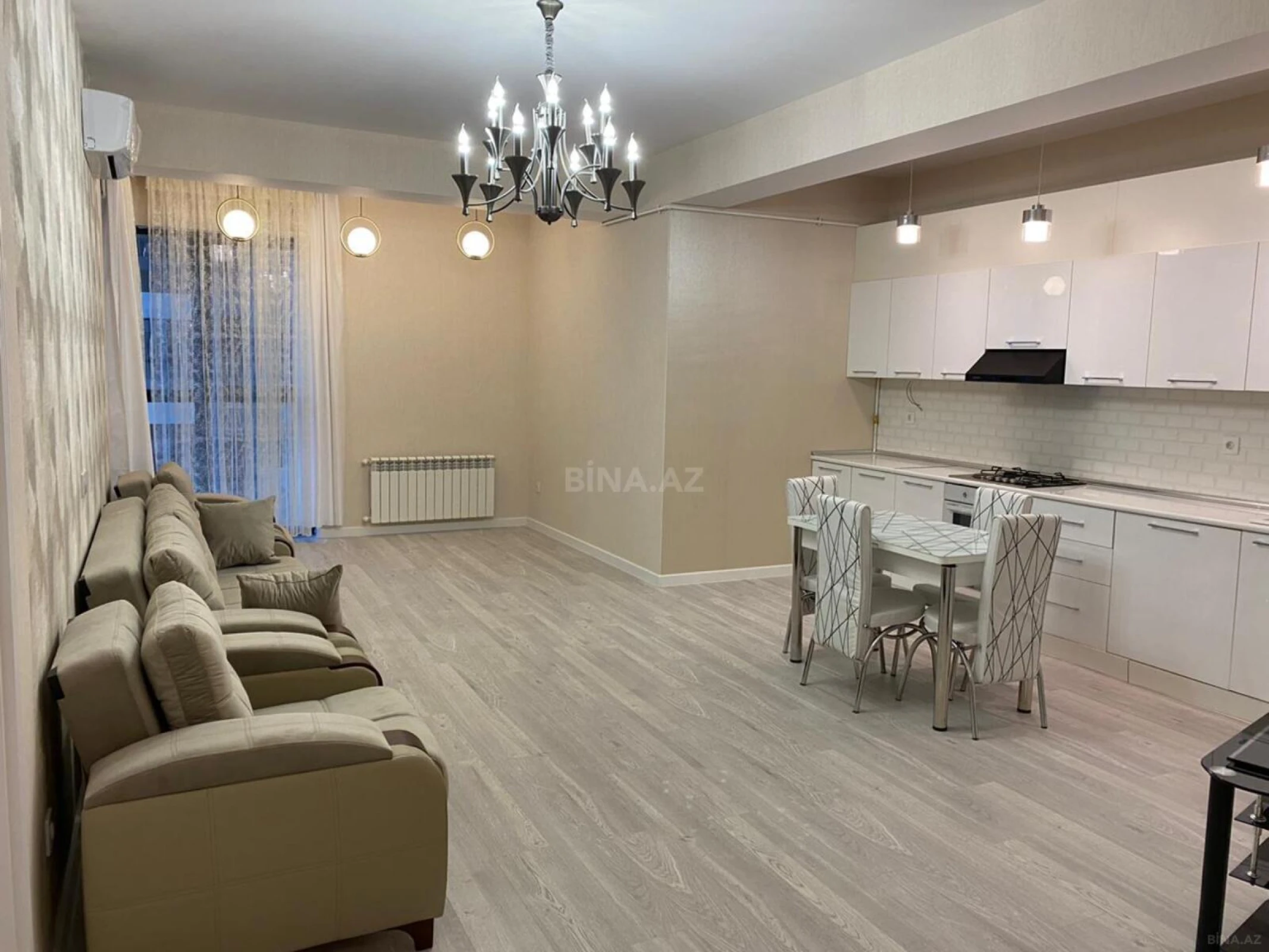 Kirayə verilir 2 otaqlı mənzil 85 m²