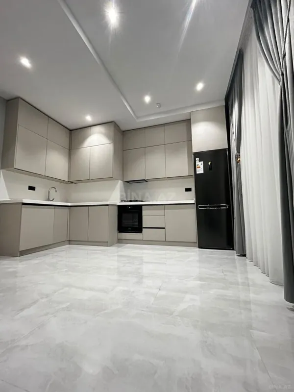 Kirayə verilir 3 otaqlı mənzil 125 m²