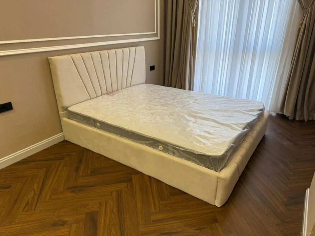 Kirayə verilir 3 otaqlı mənzil 125 m²