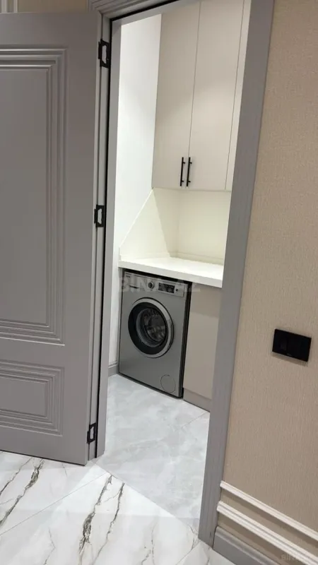 Kirayə verilir 3 otaqlı mənzil 125 m²