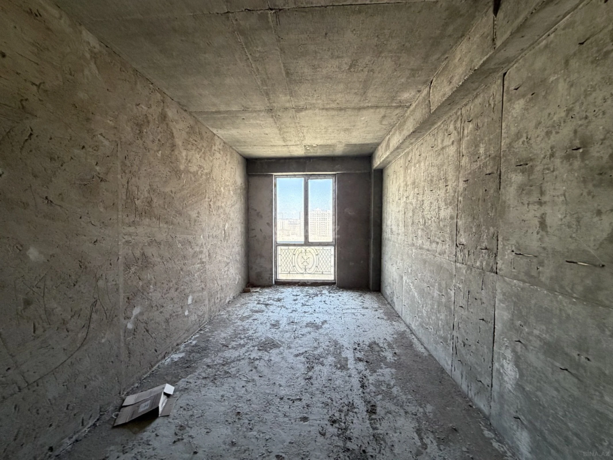 Satılır 2 otaqlı mənzil 97 m²