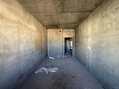 Satılır 2 otaqlı mənzil 97 m²