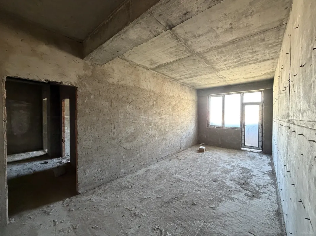 Satılır 2 otaqlı mənzil 97 m²