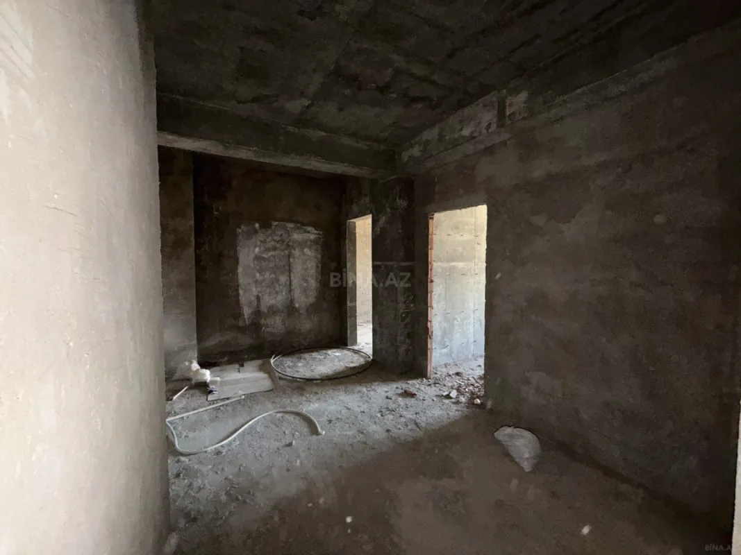 Satılır 2 otaqlı mənzil 97 m²