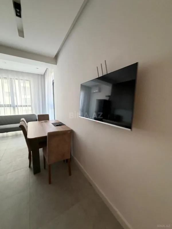 Kirayə verilir 2 otaqlı mənzil 95 m²