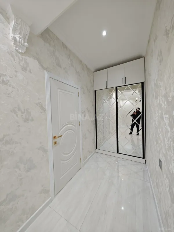 Satılır 2 otaqlı mənzil 88 m²