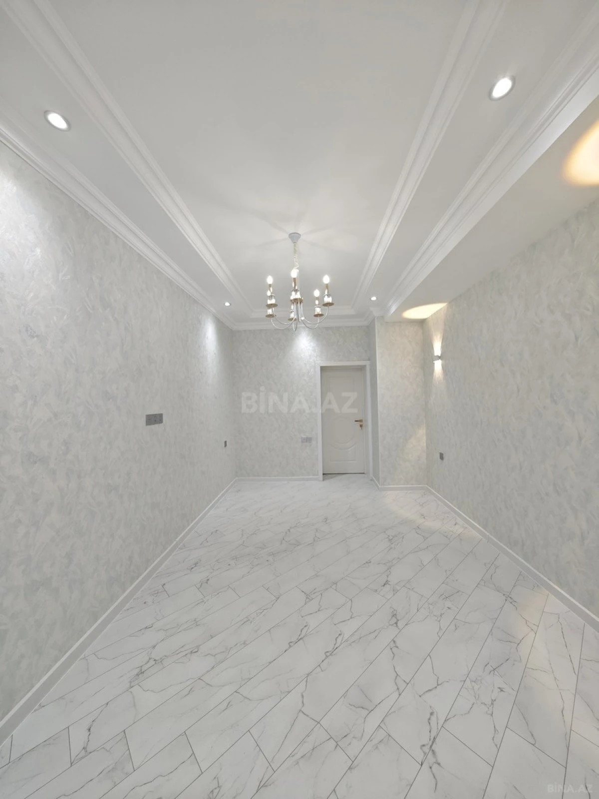 Satılır 2 otaqlı mənzil 88 m²